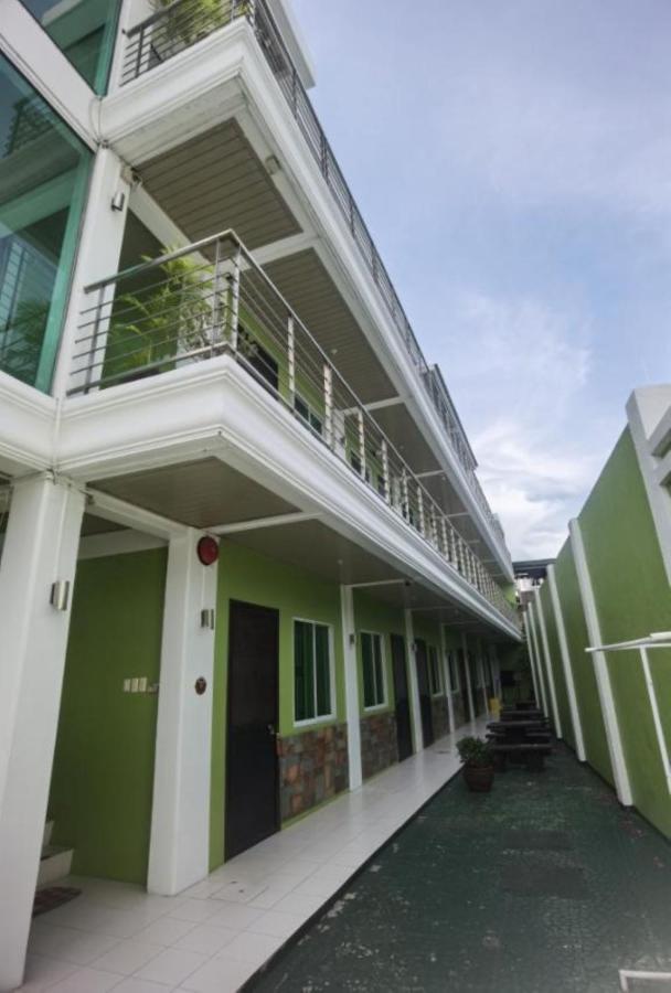Delta Star Manor Hotell Naga  Eksteriør bilde