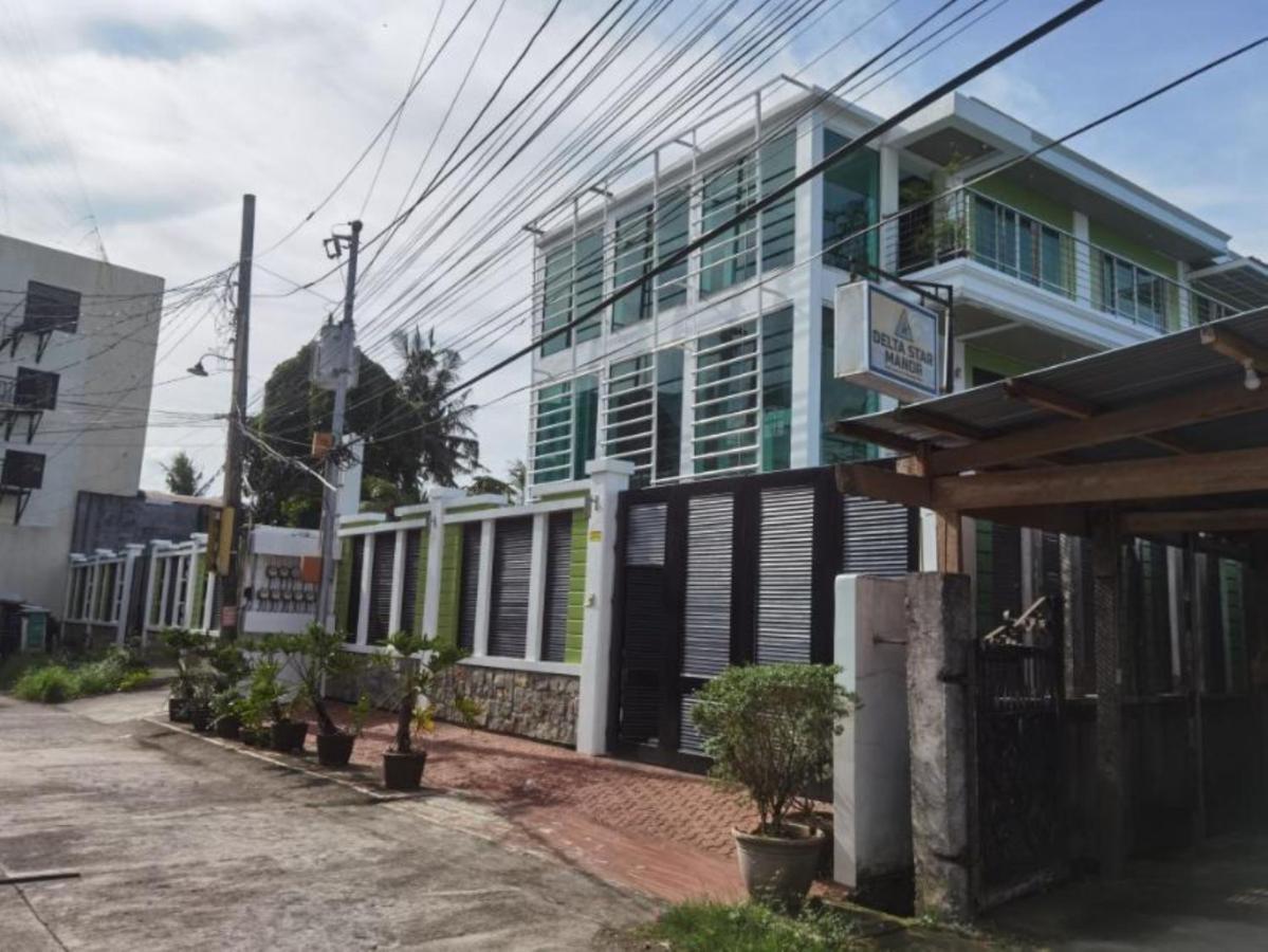 Delta Star Manor Hotell Naga  Eksteriør bilde