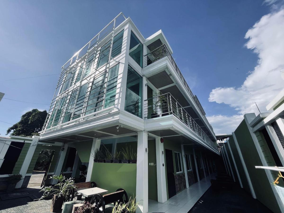 Delta Star Manor Hotell Naga  Eksteriør bilde